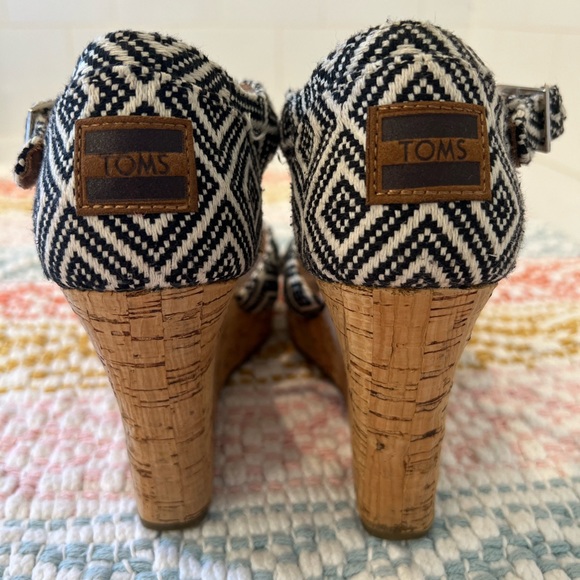 Toms Tribal Cork Wedge Heel Sienna Shoes Women’s size 7 - Picture 5 of 6